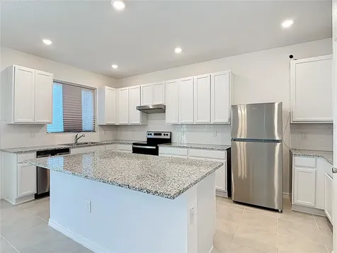 795 Overpool Avenue Davenport FL 33896