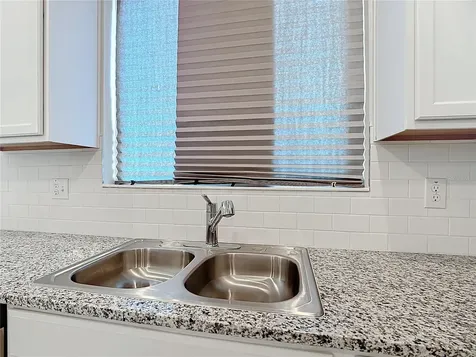 795 Overpool Avenue Davenport FL 33896