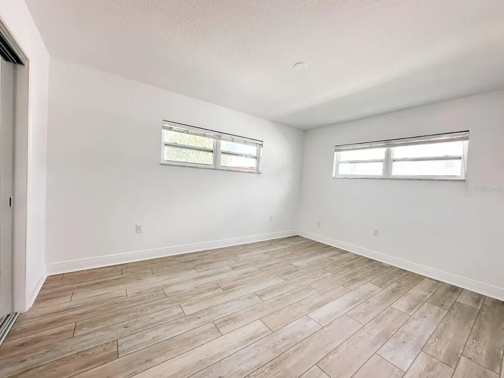 11295 1st Street E Treasure Island FL 33706