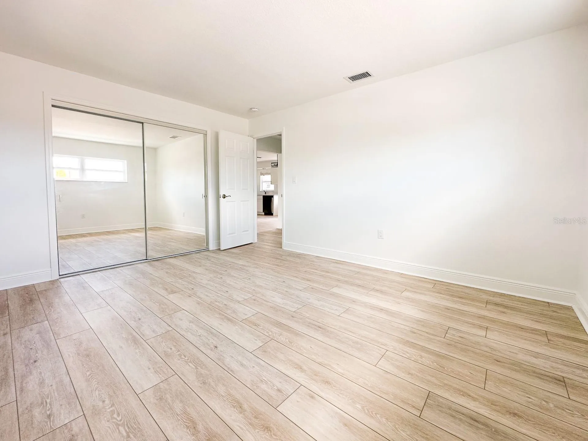 11295 1st Street E Treasure Island FL 33706