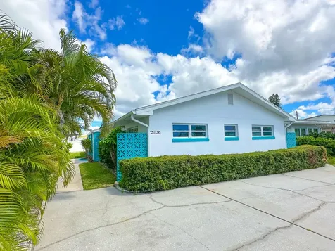 11295 1st Street E Treasure Island FL 33706