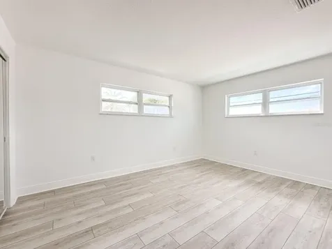 11295 1st Street E Treasure Island FL 33706