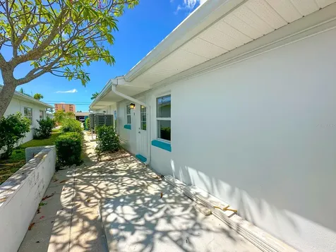 11295 1st Street E Treasure Island FL 33706