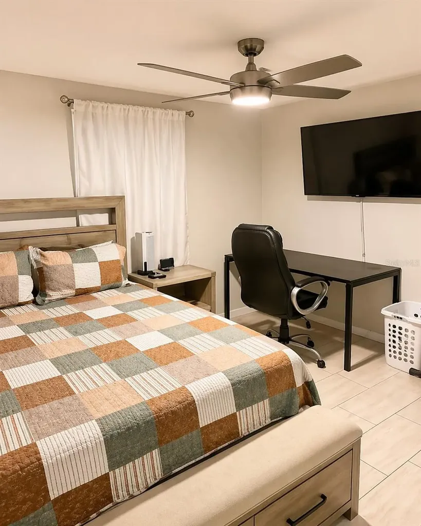2123 NE 6th Avenue Cape Coral FL 33909