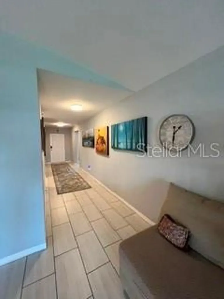 2123 NE 6th Avenue Cape Coral FL 33909