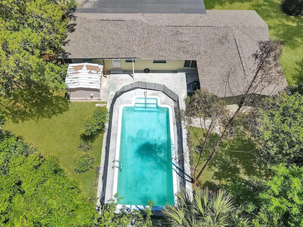 600 S Montgomery Avenue Deland FL 32720