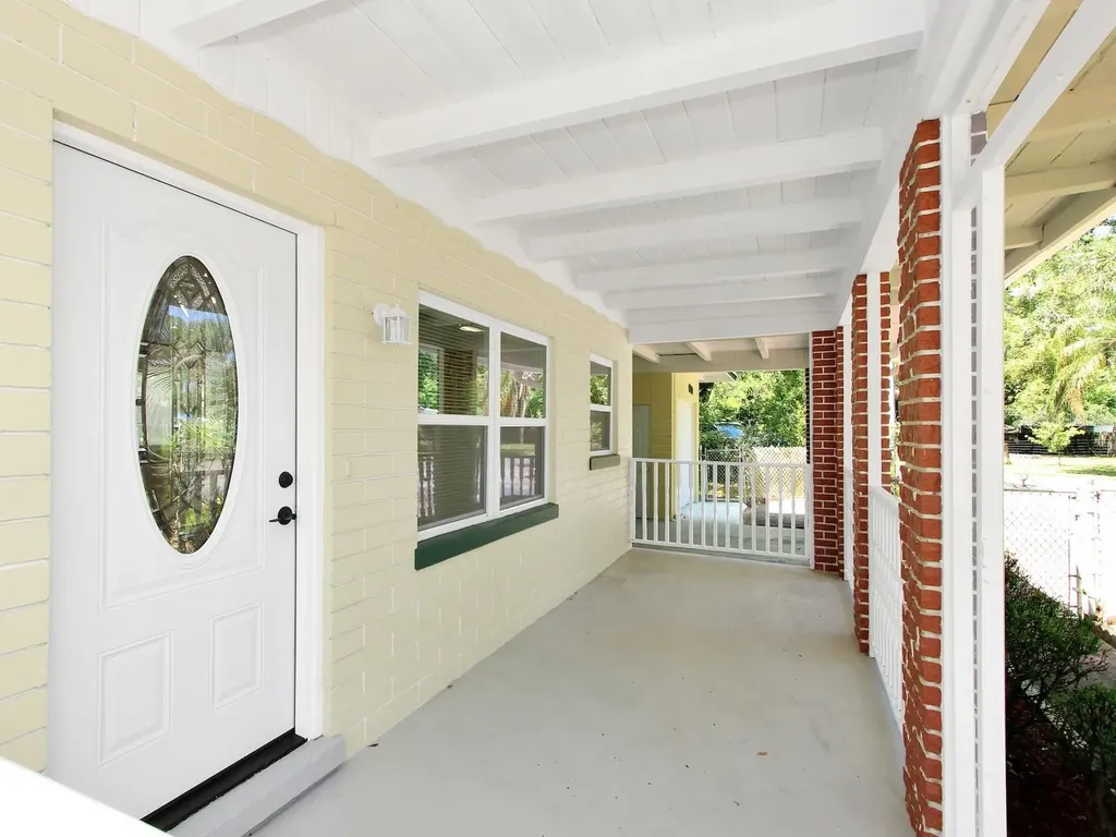 600 S Montgomery Avenue Deland FL 32720