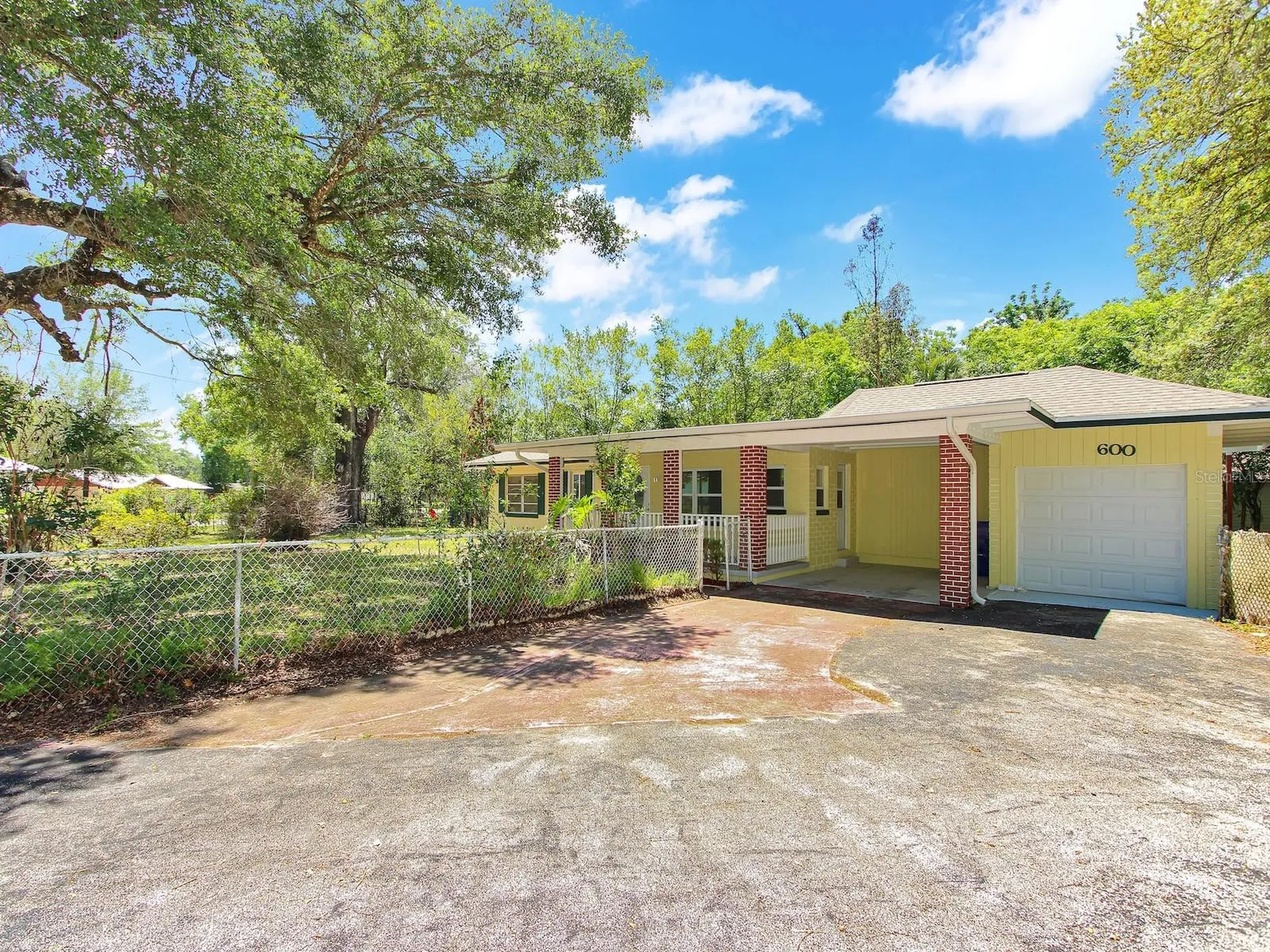 600 S Montgomery Avenue Deland FL 32720