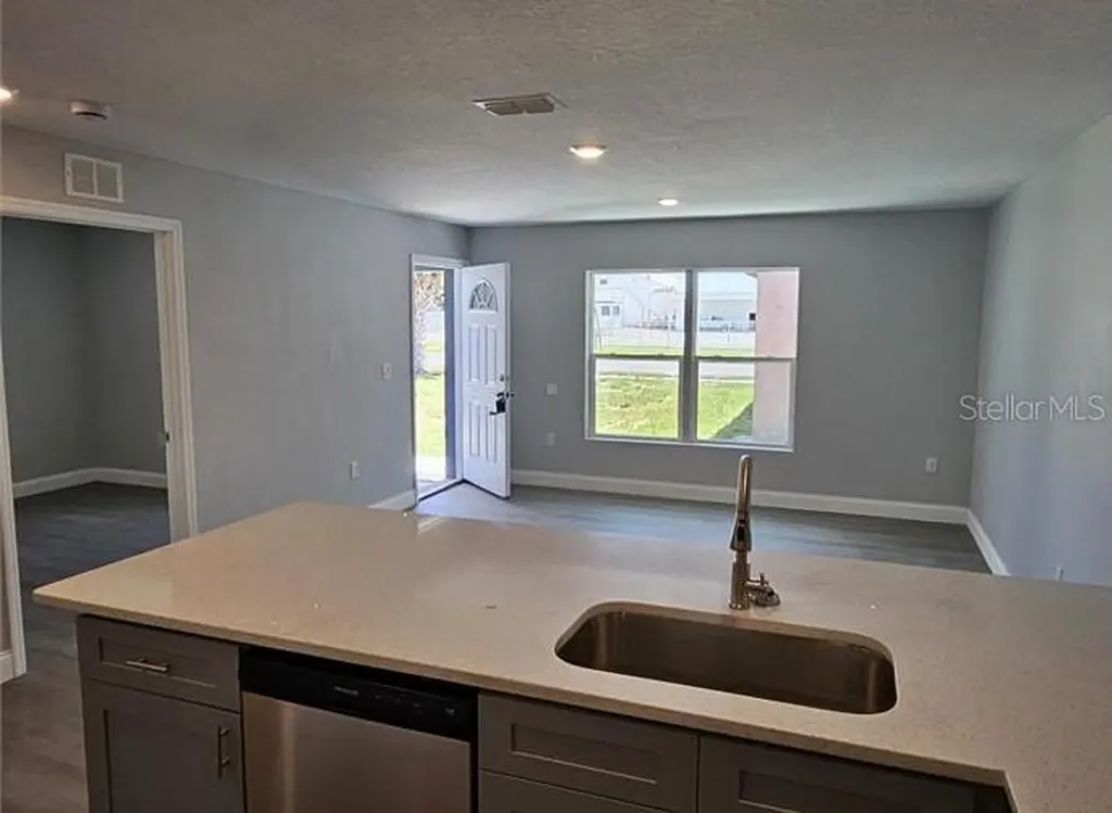 100 E Street Lake Wales FL 33853