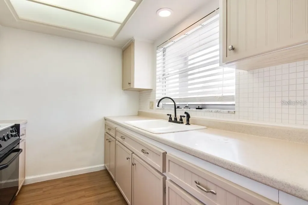 1303 S Hercules Avenue Clearwater FL 33764