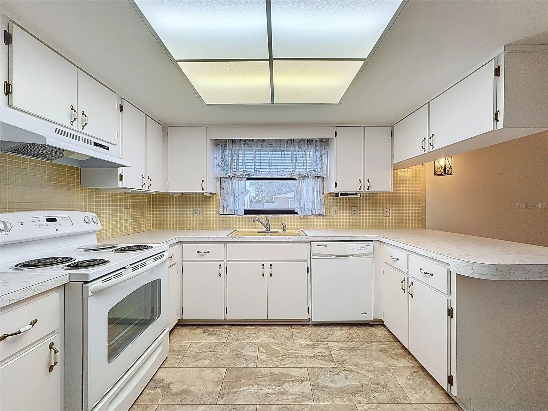 9811 Woodstock Lane Port Richey FL 34668