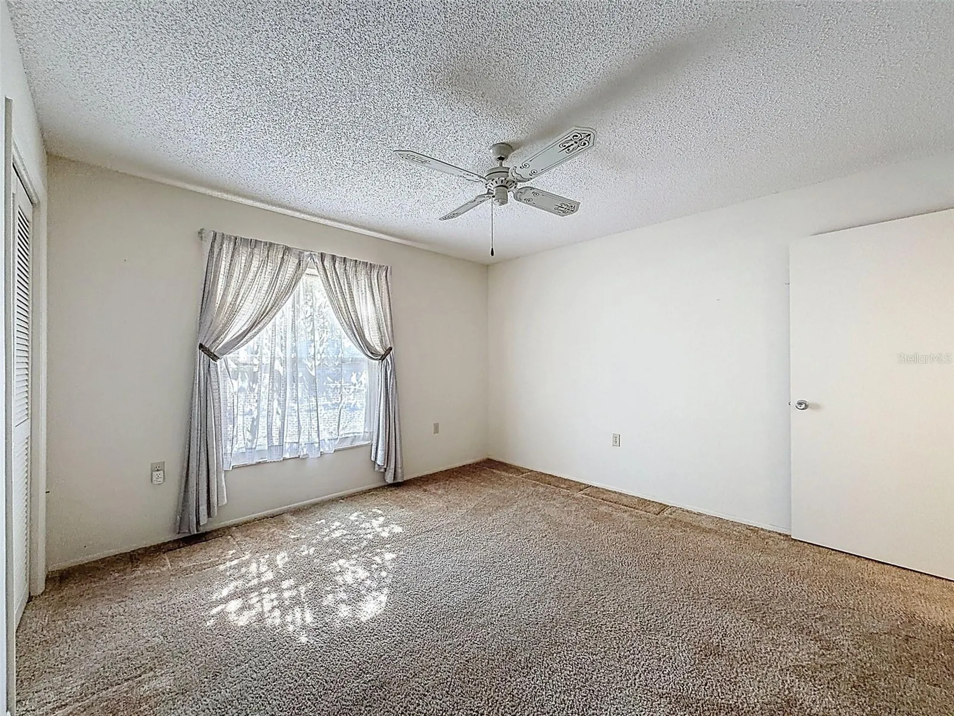 9811 Woodstock Lane Port Richey FL 34668