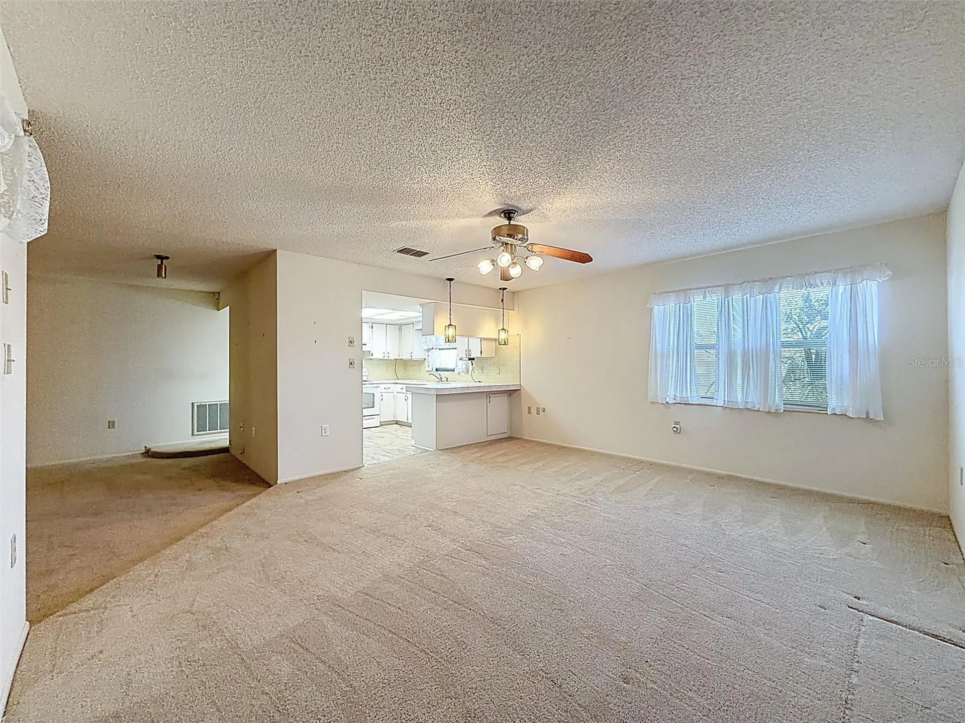 9811 Woodstock Lane Port Richey FL 34668