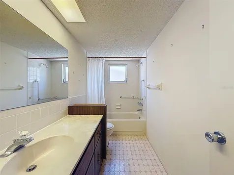 9811 Woodstock Lane Port Richey FL 34668
