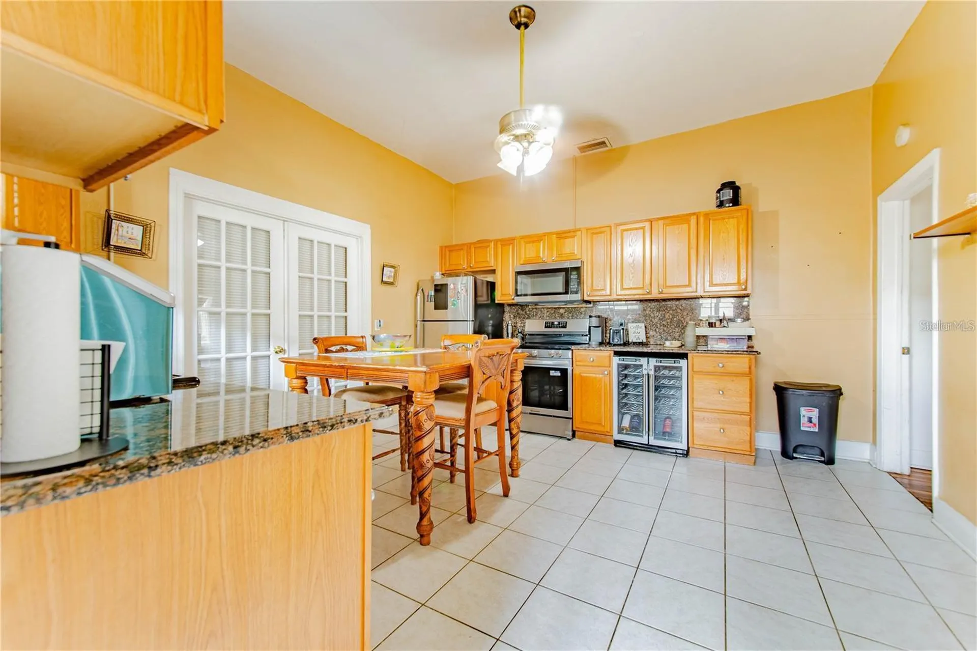 3321 W Woodlawn Avenue Tampa FL 33607