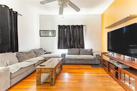 3321 W Woodlawn Avenue Tampa FL 33607