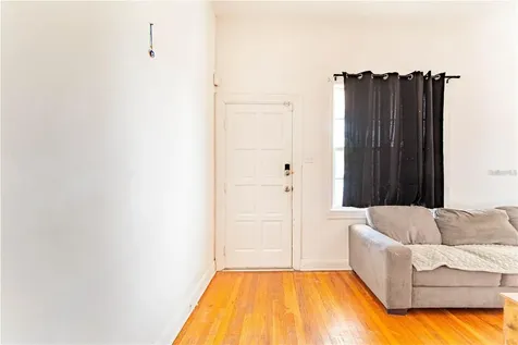 3321 W Woodlawn Avenue Tampa FL 33607