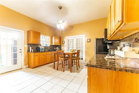 3321 W Woodlawn Avenue Tampa FL 33607