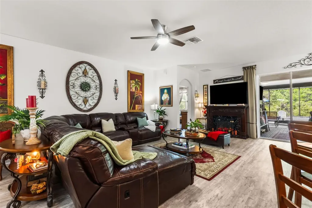 12421 Eastpointe Drive Dade City FL 33525