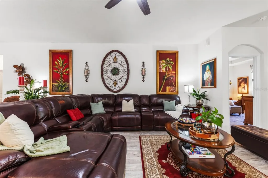 12421 Eastpointe Drive Dade City FL 33525