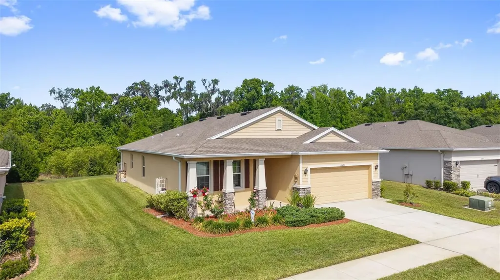 12421 Eastpointe Drive Dade City FL 33525
