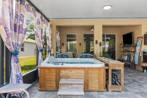 12421 Eastpointe Drive Dade City FL 33525