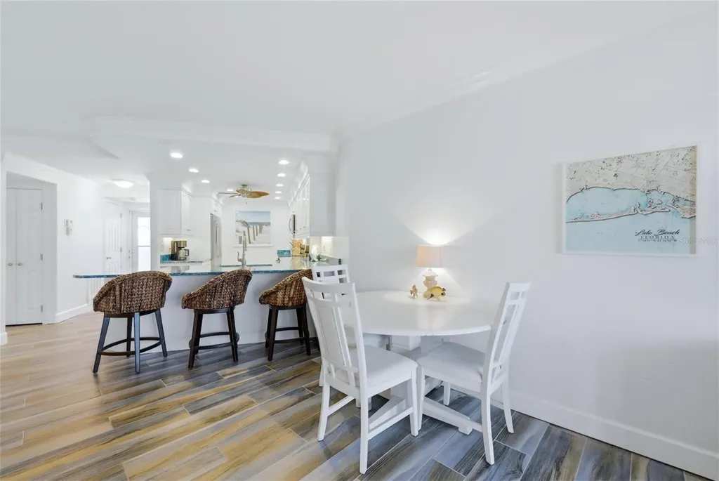 2110 Benjamin Franklin Drive Sarasota FL 34236