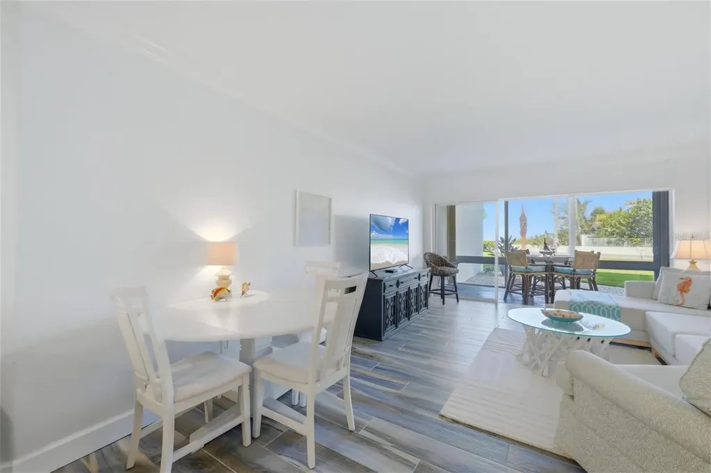 2110 Benjamin Franklin Drive Sarasota FL 34236
