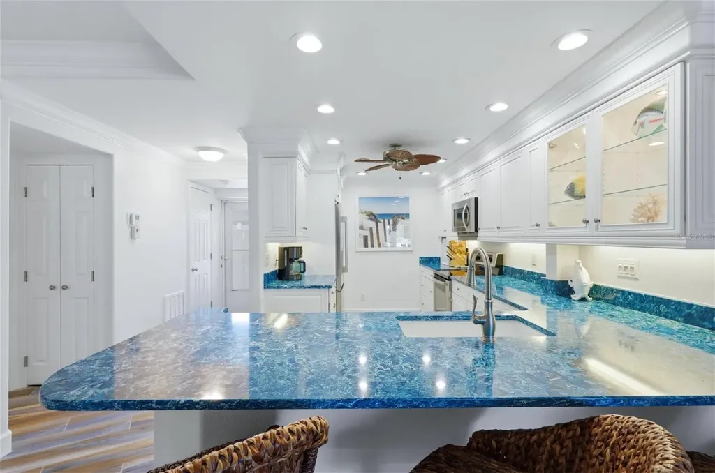 2110 Benjamin Franklin Drive Sarasota FL 34236