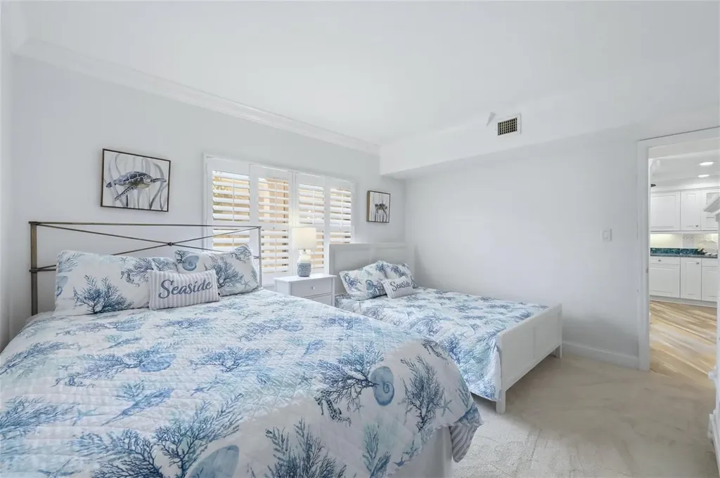2110 Benjamin Franklin Drive Sarasota FL 34236