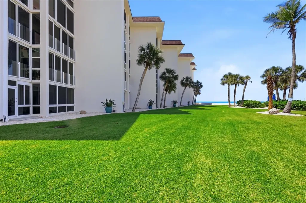 2110 Benjamin Franklin Drive Sarasota FL 34236