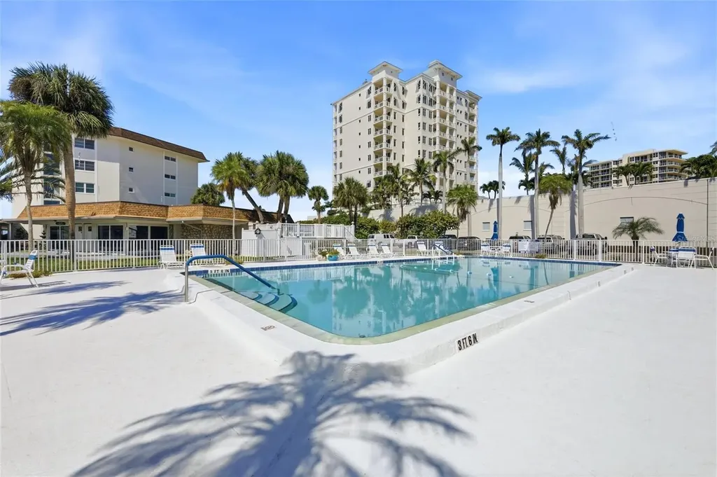 2110 Benjamin Franklin Drive Sarasota FL 34236