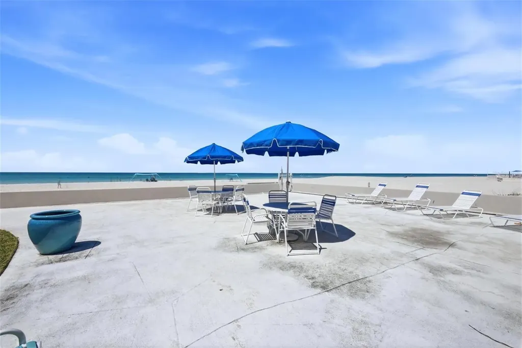 2110 Benjamin Franklin Drive Sarasota FL 34236