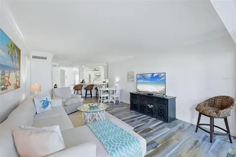 2110 Benjamin Franklin Drive Sarasota FL 34236