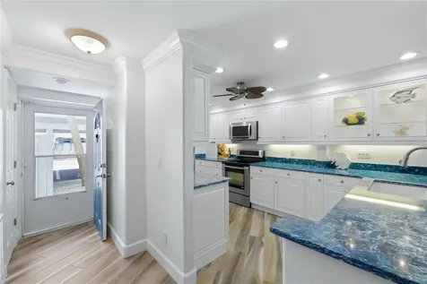 2110 Benjamin Franklin Drive Sarasota FL 34236