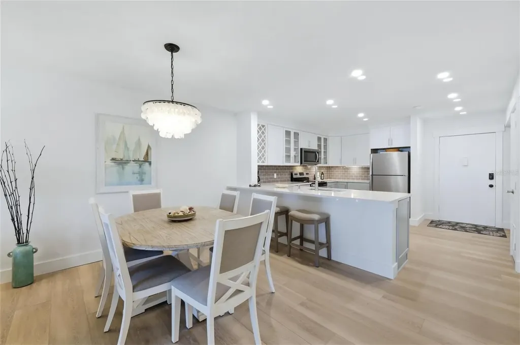 2100 Benjamin Franklin Drive Sarasota FL 34236