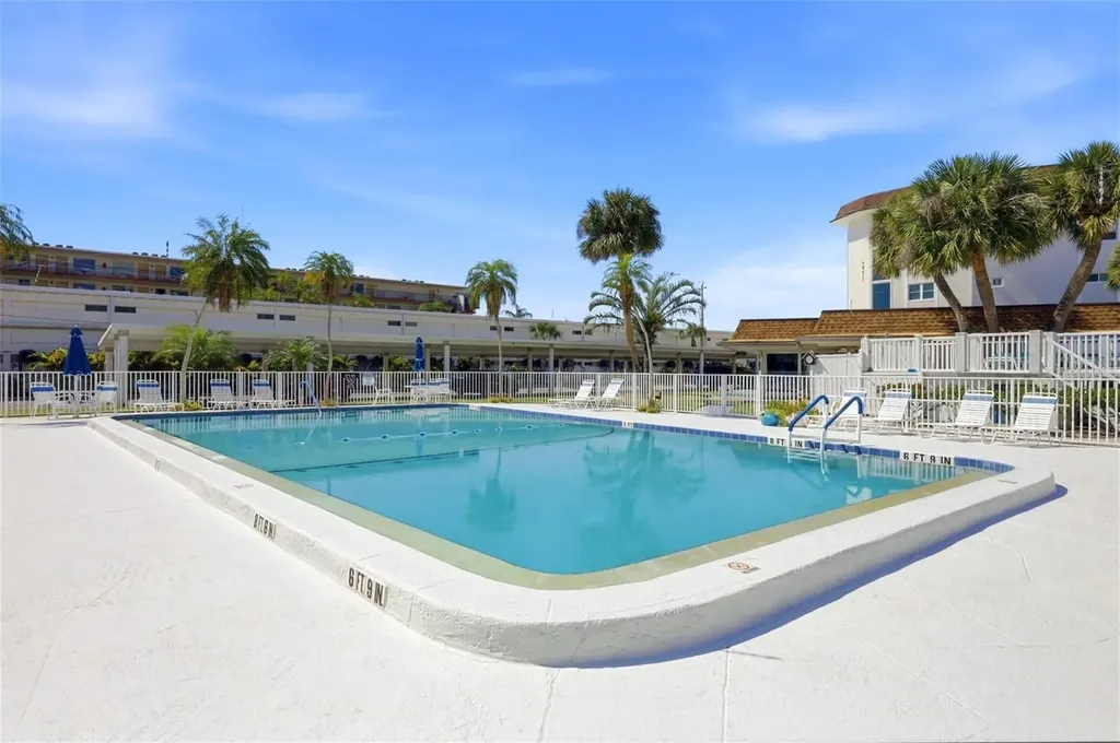 2100 Benjamin Franklin Drive Sarasota FL 34236