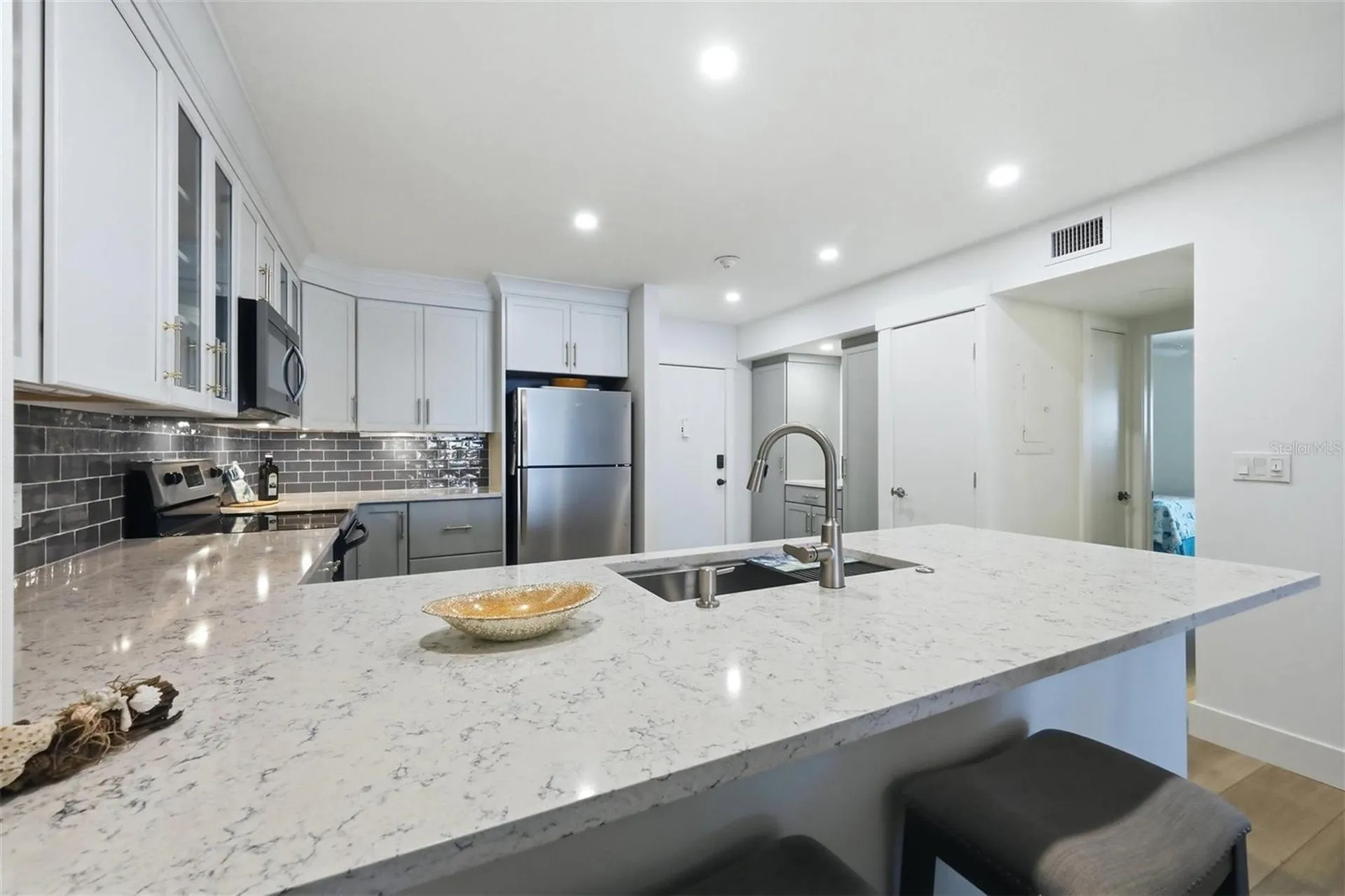 2100 Benjamin Franklin Drive Sarasota FL 34236