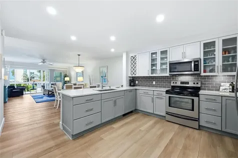 2100 Benjamin Franklin Drive Sarasota FL 34236