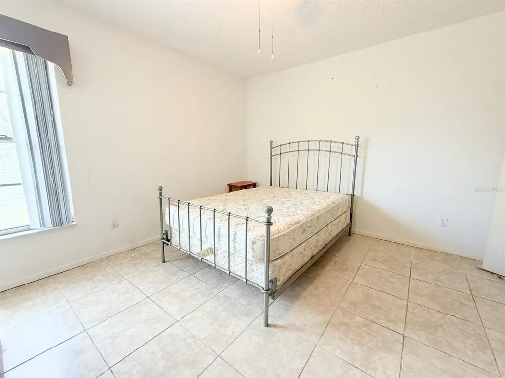 10537 Linger Lane Orlando FL 32821