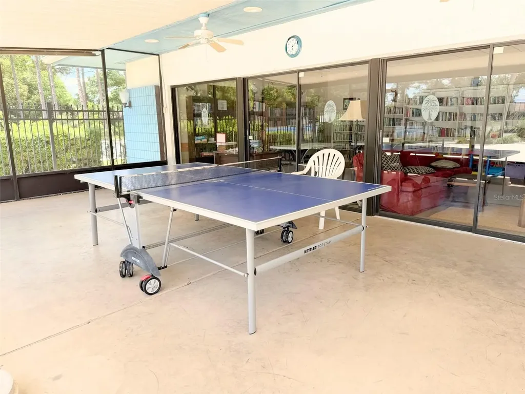 10537 Linger Lane Orlando FL 32821