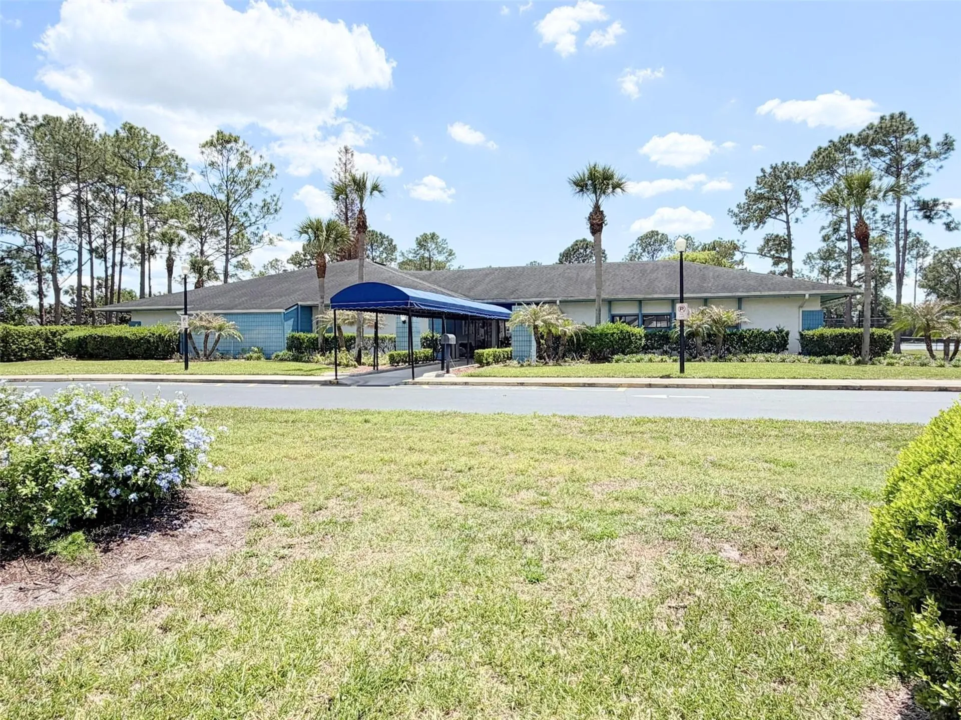10537 Linger Lane Orlando FL 32821