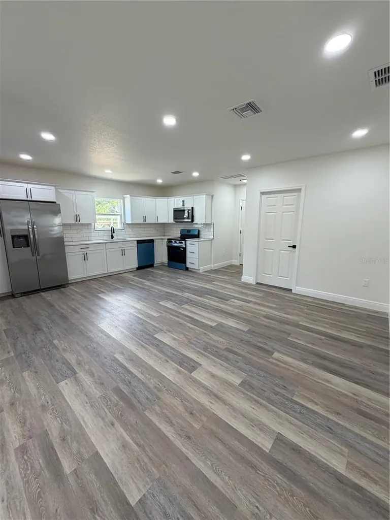 7152 Palm Avenue Leesburg FL 34788