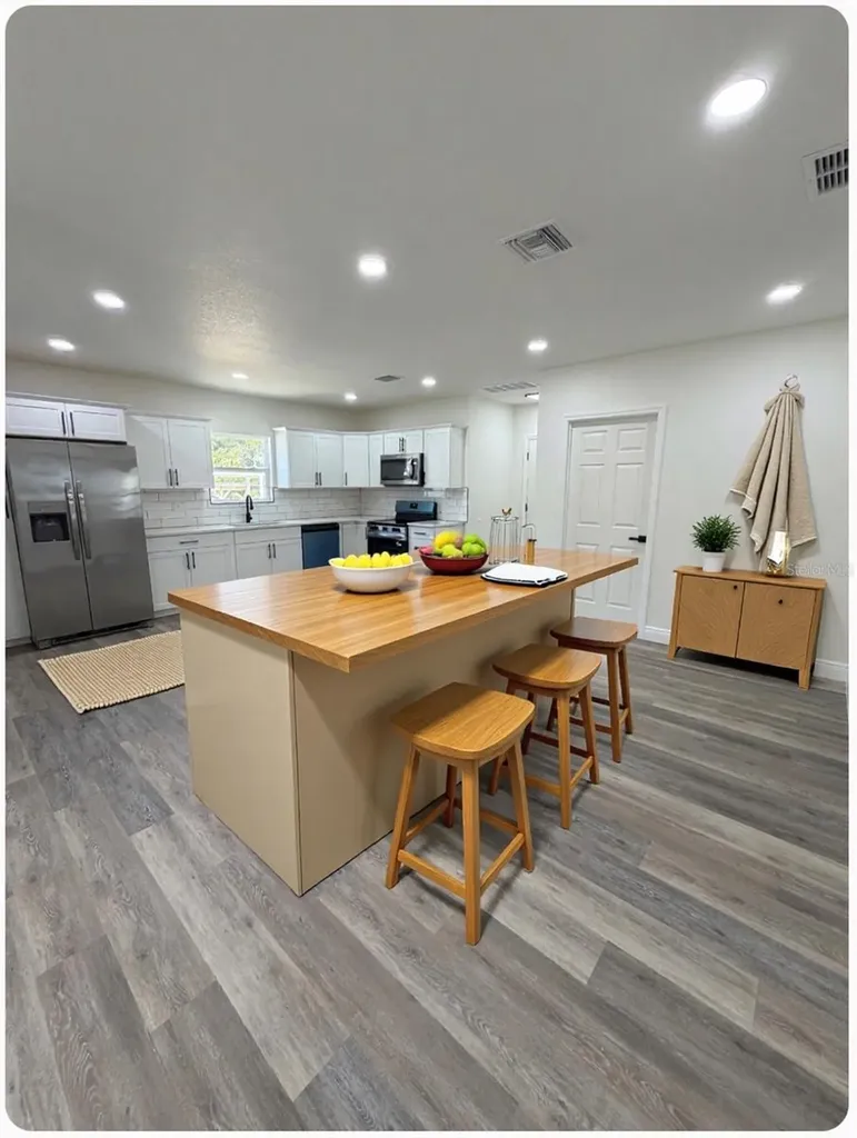 7152 Palm Avenue Leesburg FL 34788