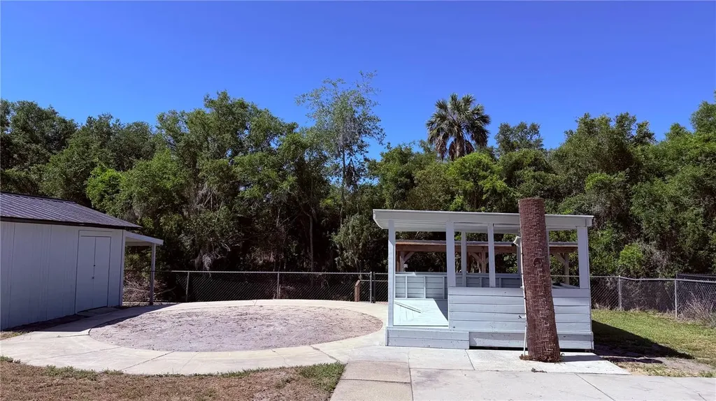 7152 Palm Avenue Leesburg FL 34788