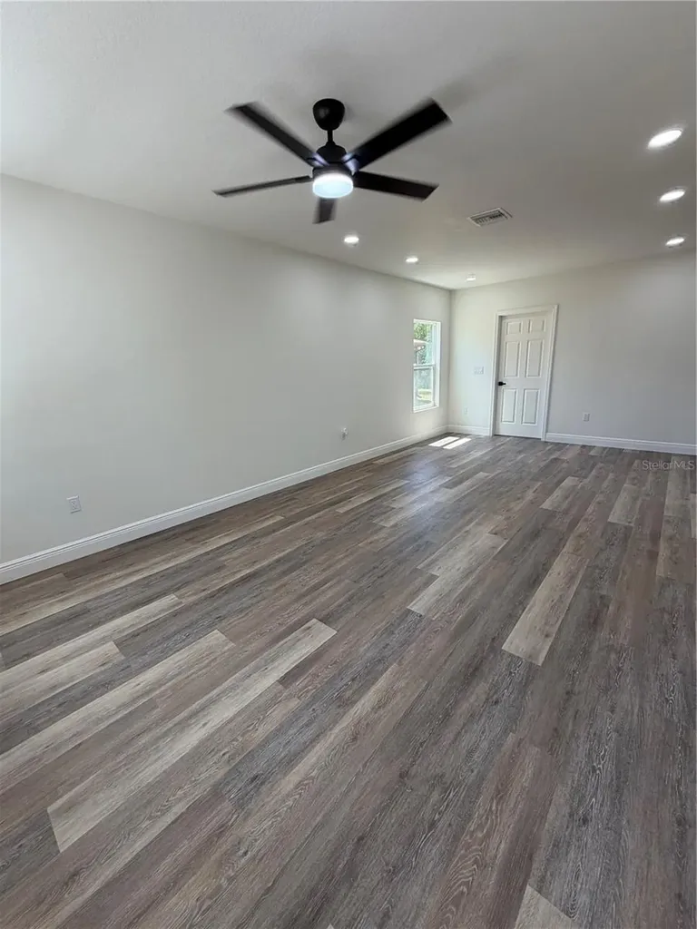 7152 Palm Avenue Leesburg FL 34788