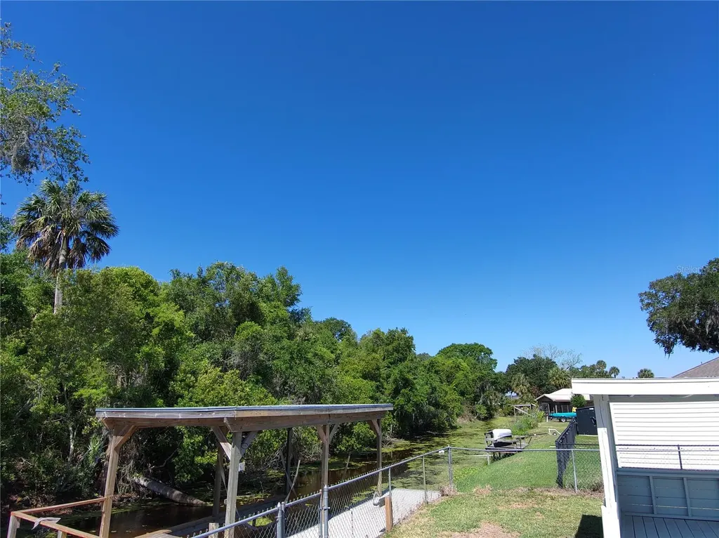 7152 Palm Avenue Leesburg FL 34788