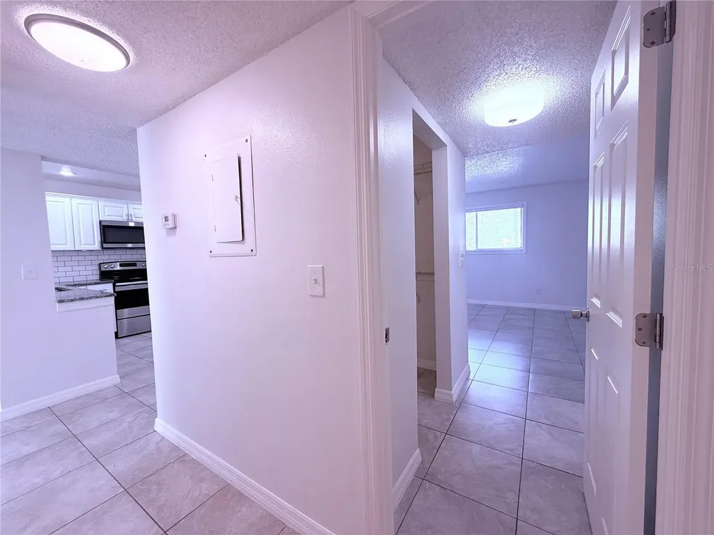6332 Newtown Circle Tampa FL 33615