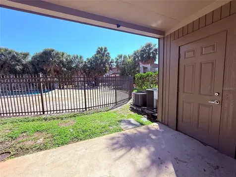 6332 Newtown Circle Tampa FL 33615
