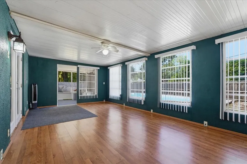 3809 Parkside Drive Valrico FL 33594